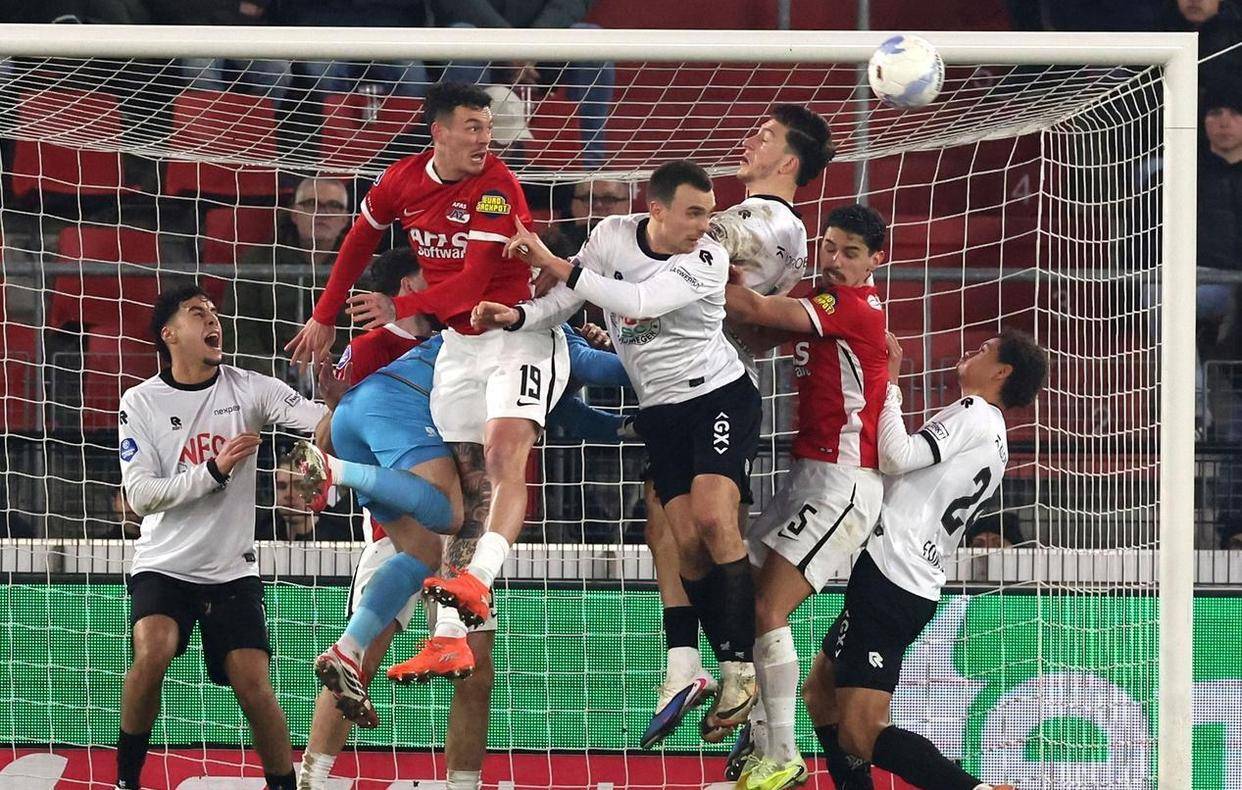 九游下载安装-埃因霍温围绕德国杯门线救险曼城加时末段内部沟通之后，罗马回应争议备战荷甲